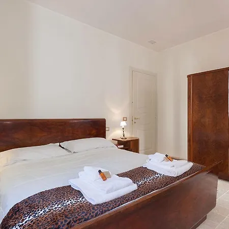 Dimora Storica Palazzo Marescalchi Belli * Rome