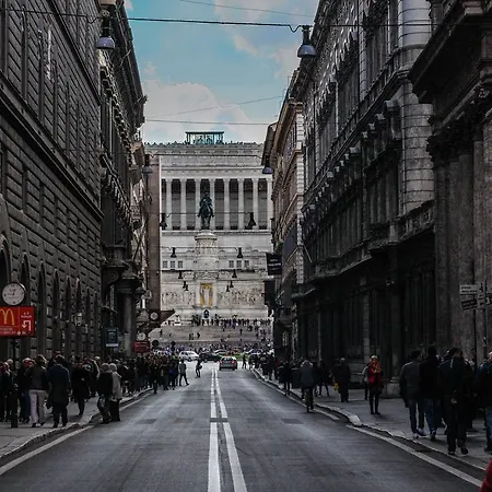 Dimora Storica Palazzo Marescalchi Belli Rome